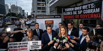 FARRA DAS BETS: CLUBES DE SP COBRAM SOCORRO DO GOVERNO