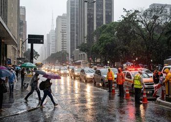 ALERTA DE TEMPESTADE: CHUVAS INTENSAS AMEAÇAM SÃO PAULO