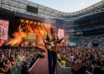 ALQUIMIA NO ESTÁDIO: JORGE BEN JOR FAZ SHOW ÚNICO EM SP
