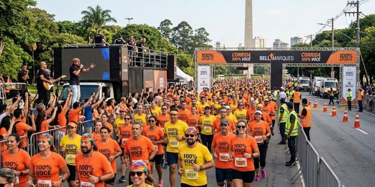 AXÉ NO ASFALTO: BELL MARQUES ESTREIA CORRIDA EM SP