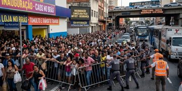 CAOS NO BRÁS: INAUGURAÇÃO TRAVA TRÂNSITO E GERA TUMULTO