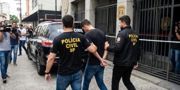 CERCO DIGITAL: Homem é preso após enviar 30 deliveries e Pix de R$ 0,01 para ameaçar mulher