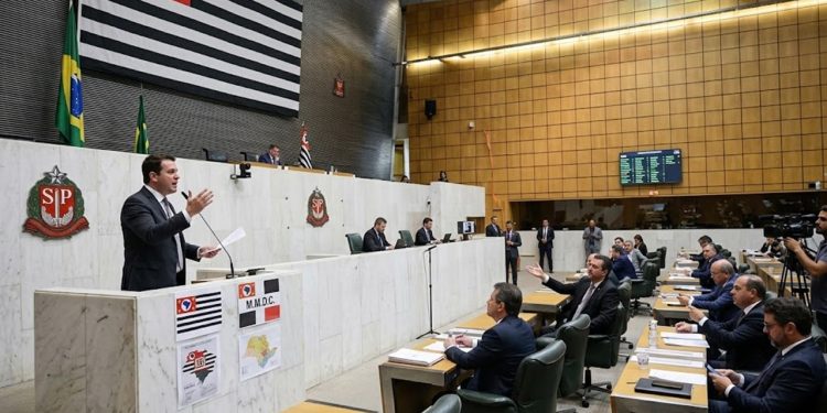 CLIMA DE CISÃO: DEPUTADO ELEITO PREGA AUTONOMIA DE SP
