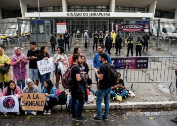 DESCONTENTAMENTO GERAL: Fãs-clubes suspendem atividades após adiamento de Ivete