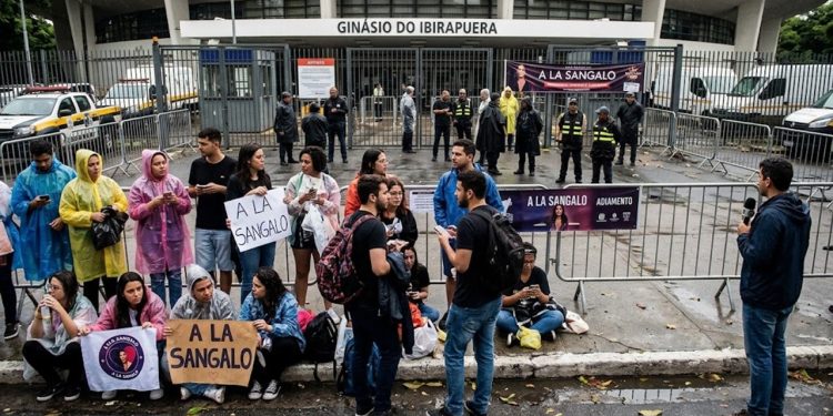 DESCONTENTAMENTO GERAL: Fãs-clubes suspendem atividades após adiamento de Ivete