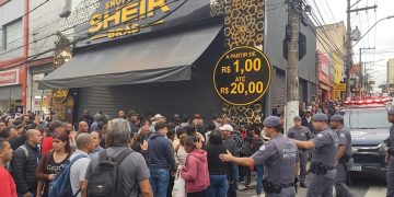 ILUSÃO NO BRÁS: POLÍCIA INTERVÉM APÓS TUMULTO POR TV BARATA