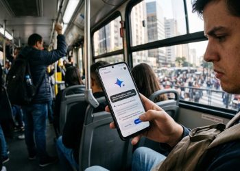 TRAVA NA INTELIGÊNCIA: GOOGLE LIMITA GEMINI NOS CELULARES