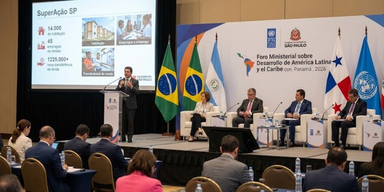 VITRINE GLOBAL: SP LEVA PLANO ANTIPOBREZA AO PANAMÁ